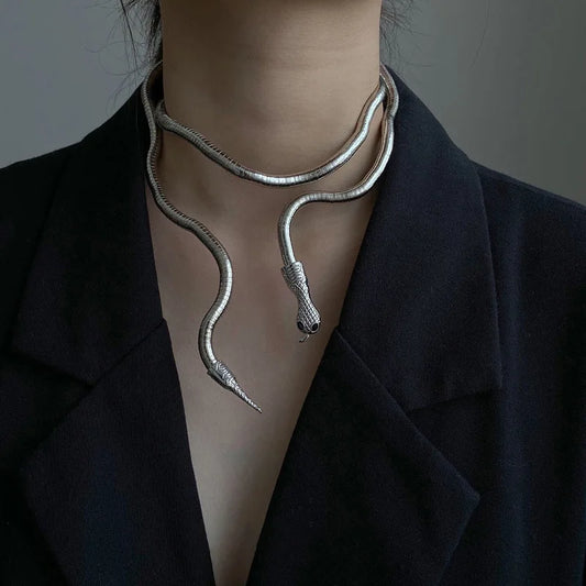 Snake bendable necklace