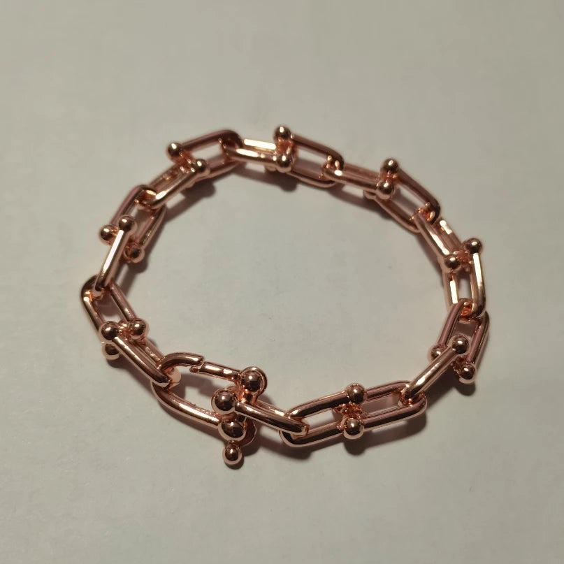 U-shaped Chain Link Bracelet