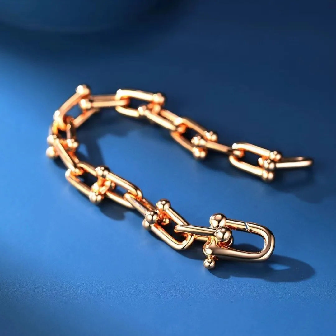 U-shaped Chain Link Bracelet