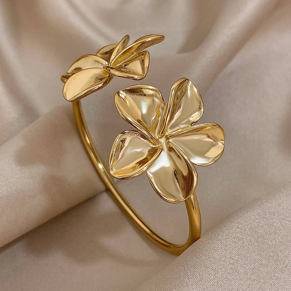 Flower cuff silver and gold plated