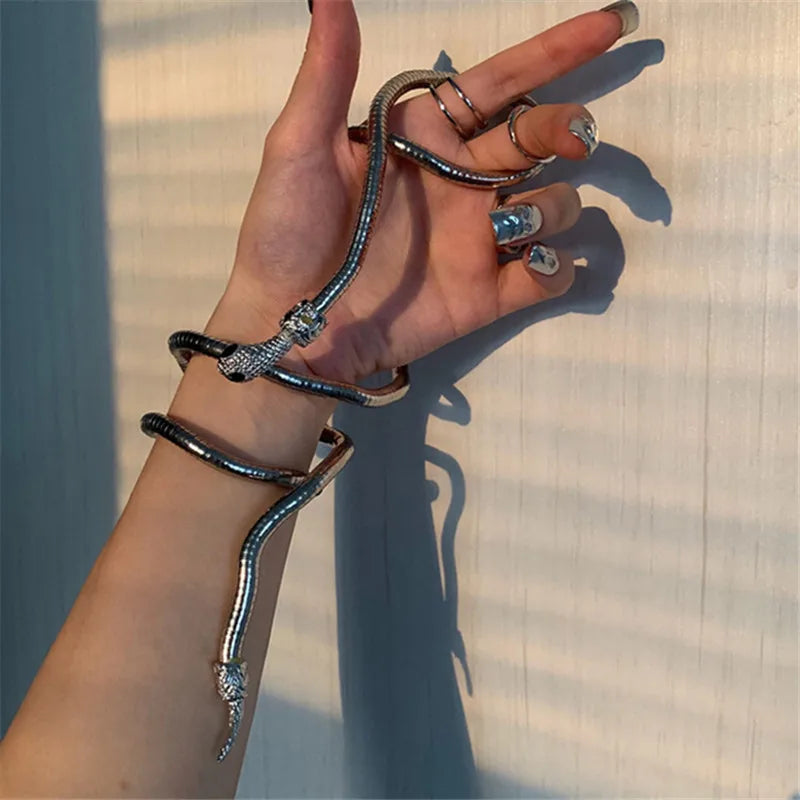 Snake bendable necklace